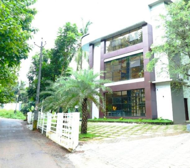 Hotel La Serene Mattannur Mattanur Exterior foto