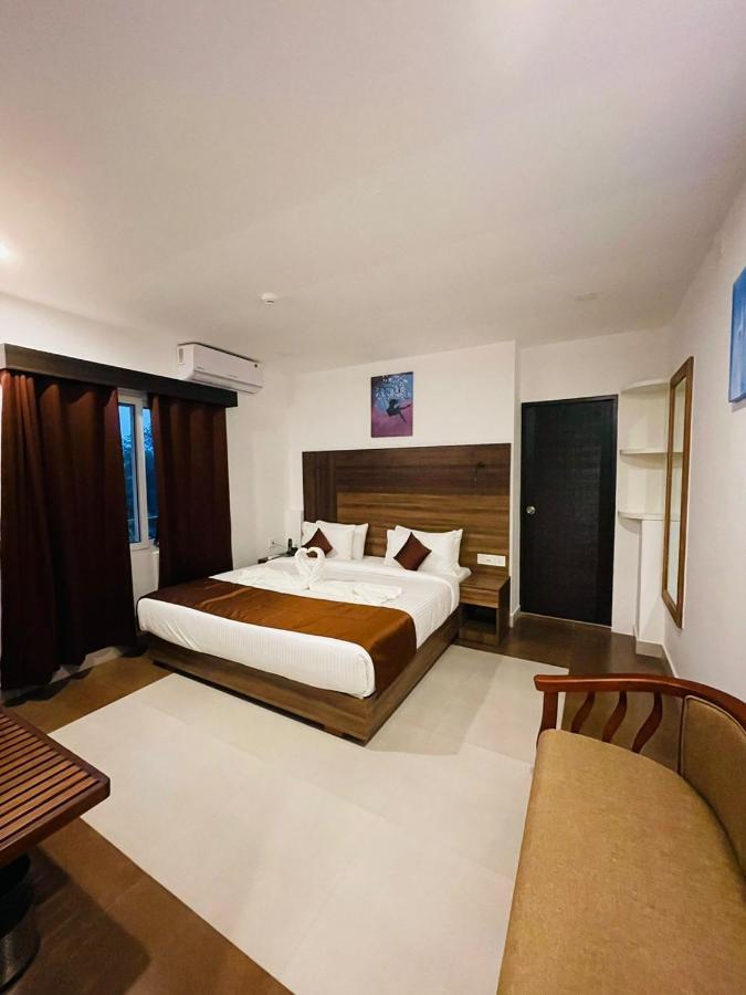 Hotel La Serene Mattannur Mattanur Exterior foto